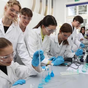 Nika Kadunc, zlata maturnatka, studentka biokemije (5)